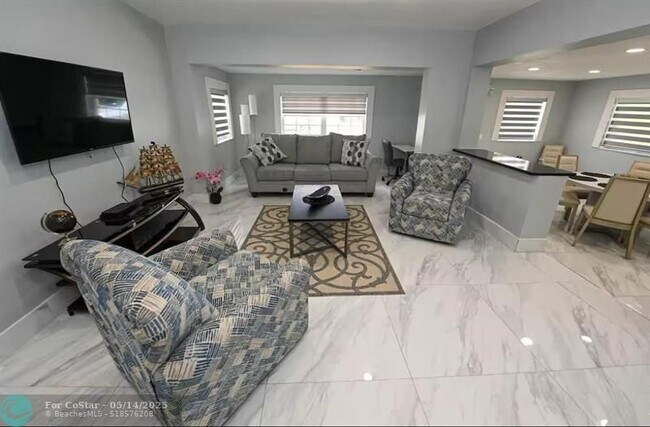 Foto del edificio - 909 SW 7th Terrace