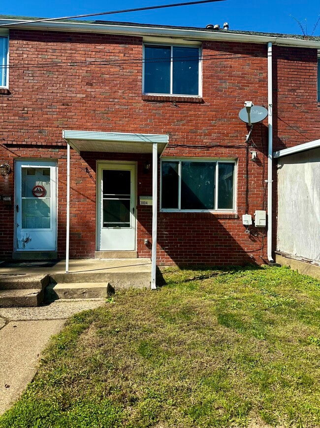 Building Photo - 3804 Soltis Dr