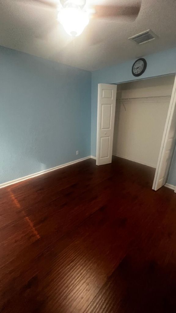Foto del edificio - 9573 Cobblestone Creek Dr