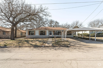 Building Photo - 1430 N Race