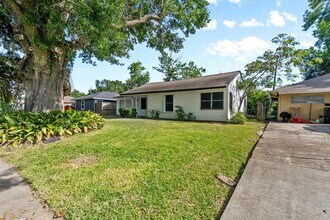 Building Photo - 5023 Cosby St