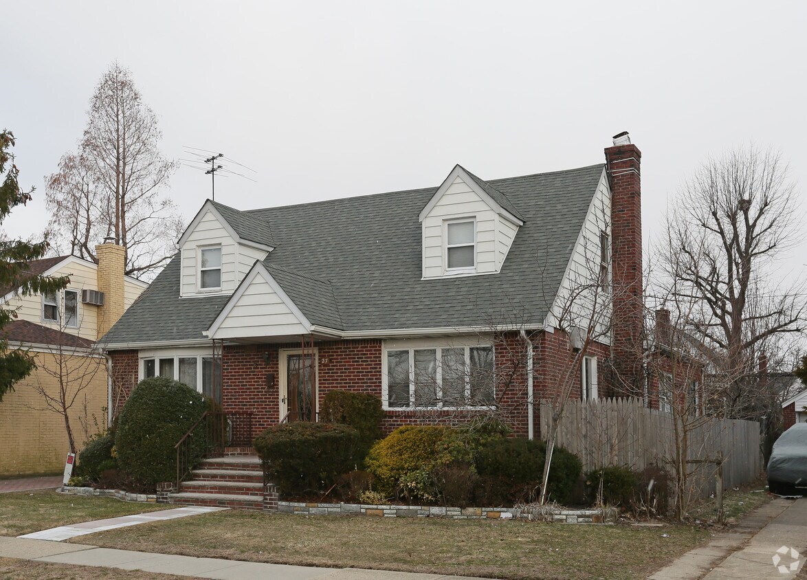 Foto del edificio - 27 Hillside Ln