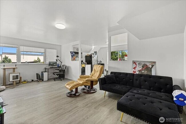 Foto del edificio - FREE 1ST MONTH RENT!! Nice 1 Bed, 1 Bath U...