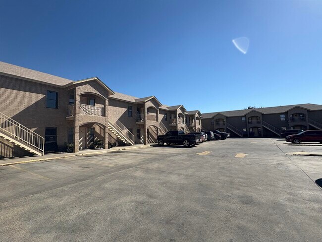 Foto del edificio - 4419 Springfield Ave
