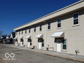 Building Photo - 438 E Beecher St