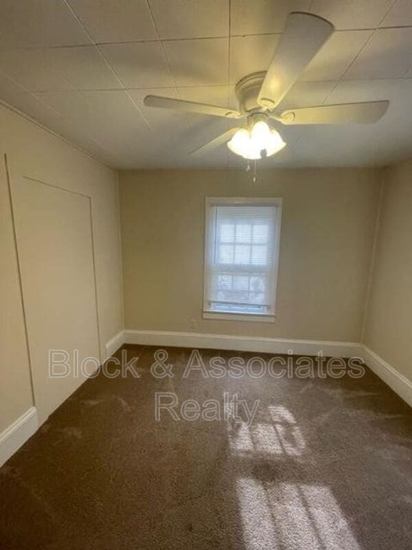 Building Photo - 226 E Pritchard St