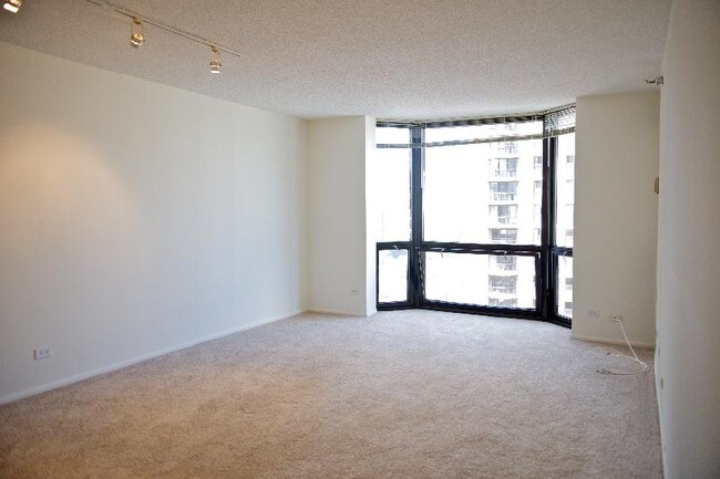 Foto del edificio - 1121 N Dearborn St