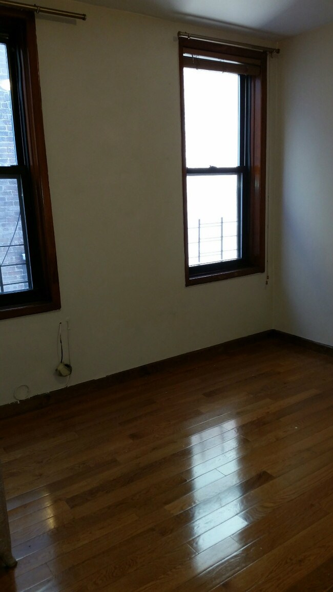 Building Photo - 3814 Astoria Blvd