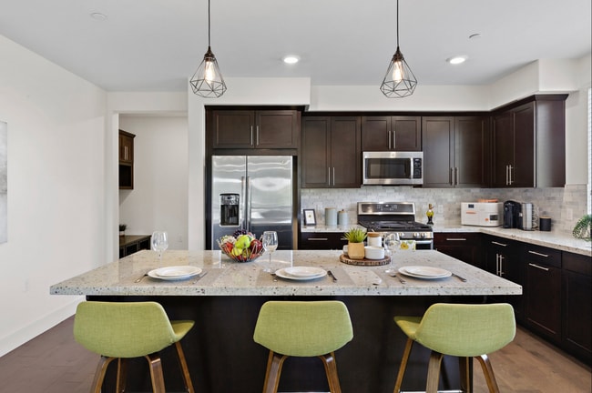 Building Photo - 460 Montague Expy