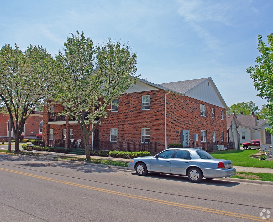 Building Photo - 5 N Chillicothe