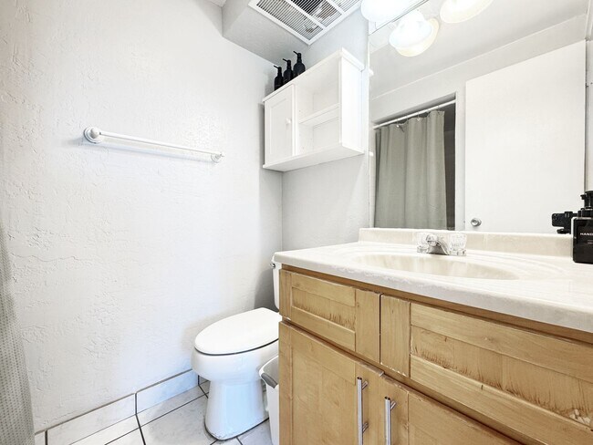 Foto del edificio - Furnished Waikiki Studio with A/C
