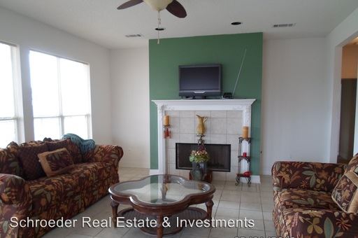 Building Photo - 15148 Mandarin Cv