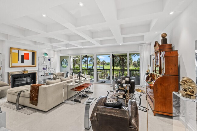 Foto del edificio - 2335 S Ocean Blvd