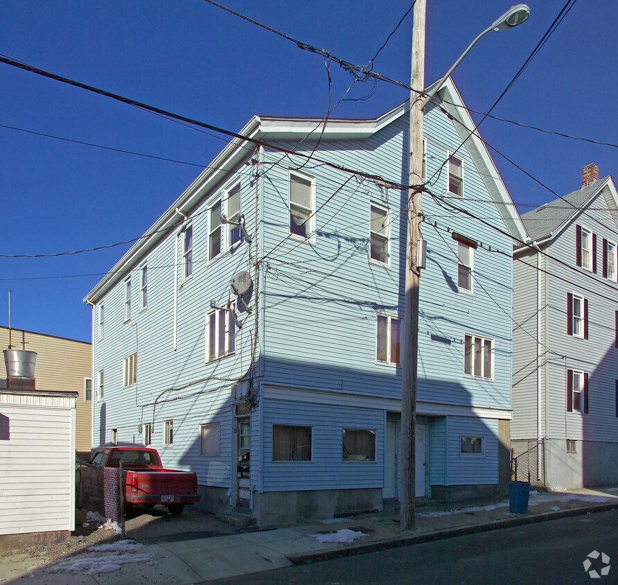 14 Davis St, Fall River, MA 02720 Apartments 14 Davis St Fall River