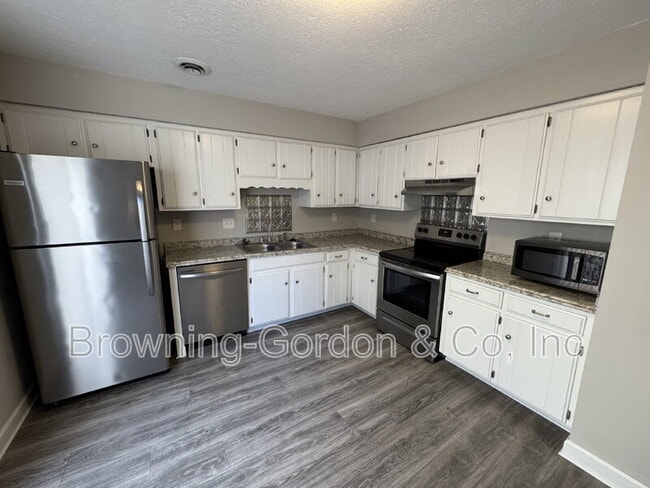 Foto del edificio - 319 N.Timberway Circle