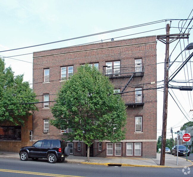 Foto del edificio - Roosevelt Apartments