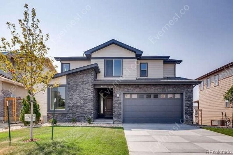 Primary Photo - 22561 E Hinsdale Ave