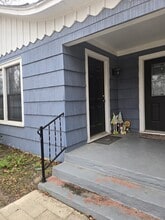 Building Photo - 1305 N Main St