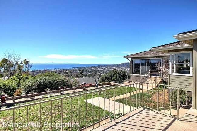 Foto del edificio - 3 br, 2 bath House - 153 Cedar Lane