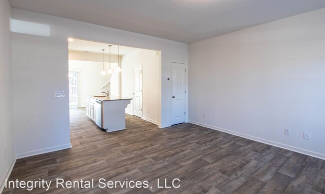 Building Photo - 2 br, 2.5 bath House - 211 Hammersmith TR