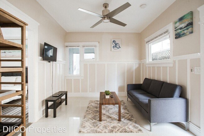 Building Photo - 1 br, 1 bath Apartment - 22 Paloma Court 2...