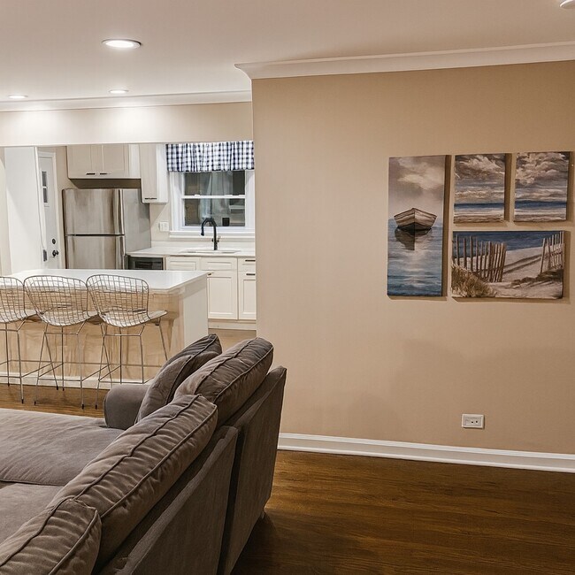 Foto del edificio - 9127 Central Ave