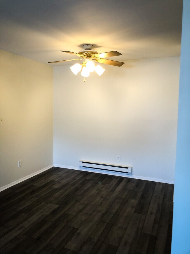 Dining Area - 1501 Ocean Ave