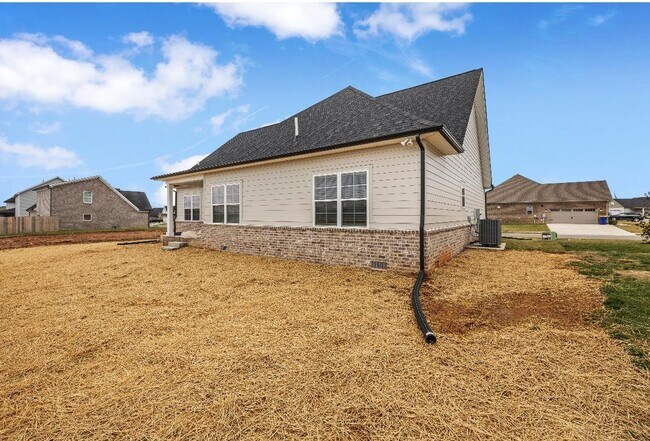 Building Photo - 7034 Shelton Ln