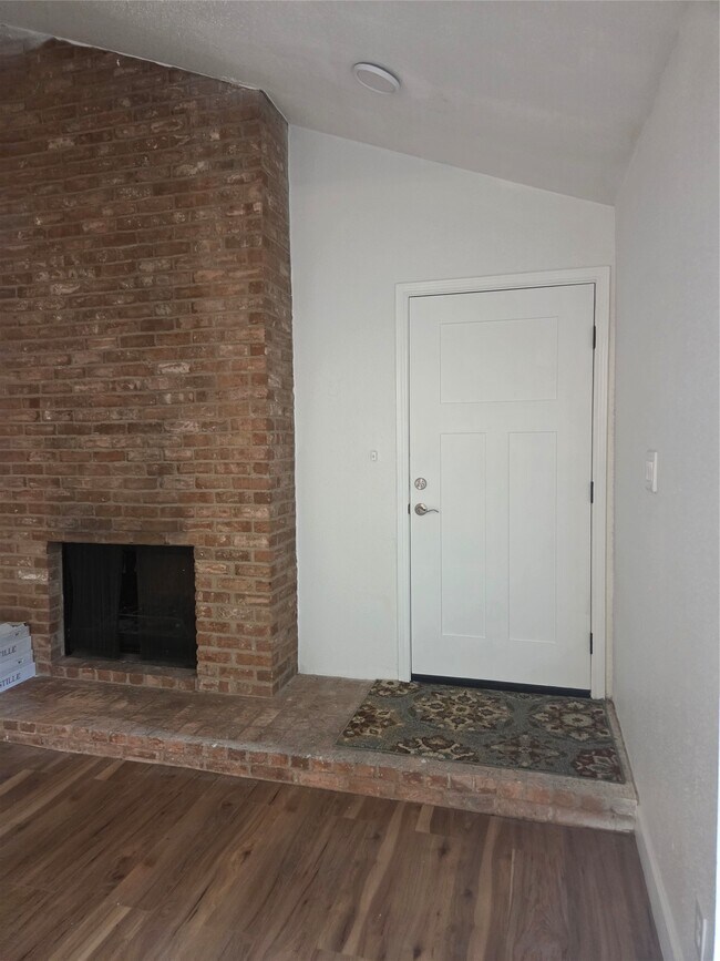 Foto del edificio - 7712 Challie Ln