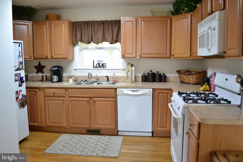 Foto principal - 38 Upland Ave