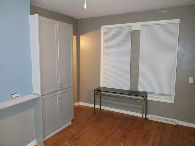 Foto del edificio - 2 Bedroom 1 Bathroom - Northeast Arts Dist...