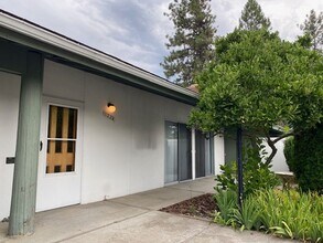 Building Photo - 1222 E 29th Ave