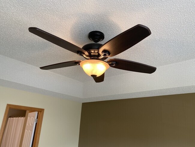 Foto del edificio - Charming 2 bed 2.5 bath Townhome in Woodbury - Available now!