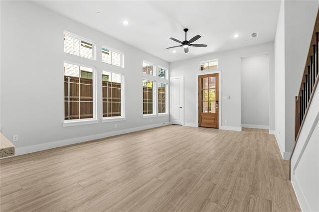 Foto del edificio - 12021 Brubaker Dr