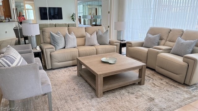 Building Photo - 391 4th St S