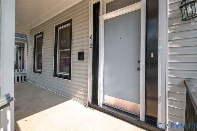 Foto del edificio - 612 Idlewood Ave