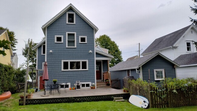 Foto del edificio - Charming Single Family Home in Portsmouth!