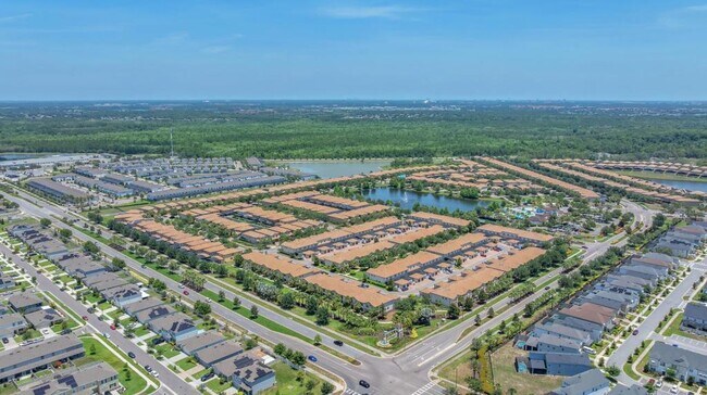 Building Photo - 2027 Majorca Dr