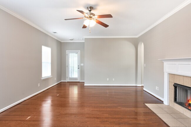Building Photo - 6481 Southern Trace Dr