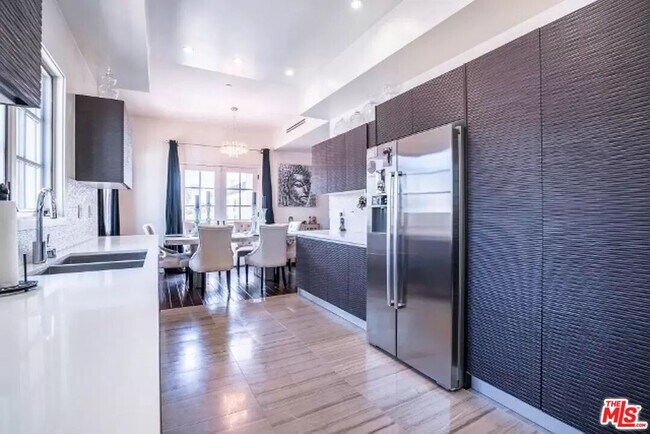 Foto del edificio - 225 S Hamilton Dr