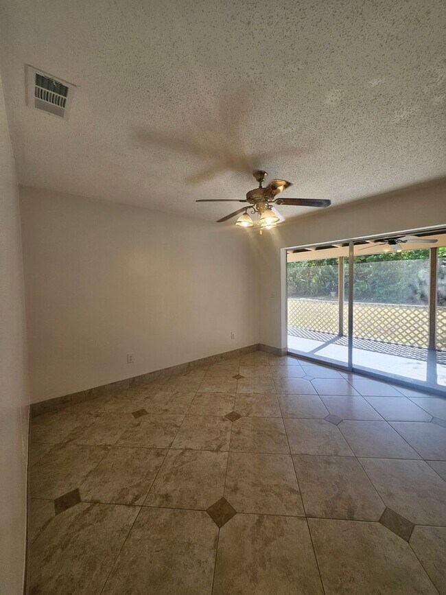 Foto del edificio - 1225 Armsdale Ave