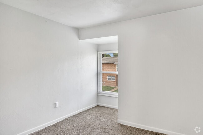 2BR, 1BA - 898SF - Primary Bedroom - Aden Park & Ebbetts Plaza