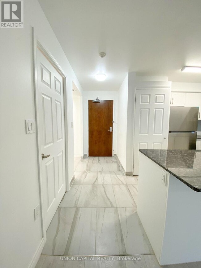 Photo du bâtiment - 4600 Steeles Ave E