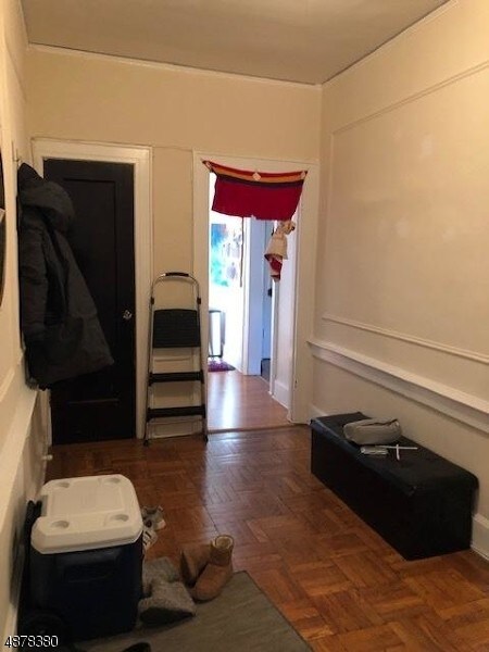 Building Photo - 16 Seymour St