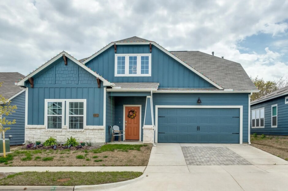 Primary Photo - 2120 Paxton Way