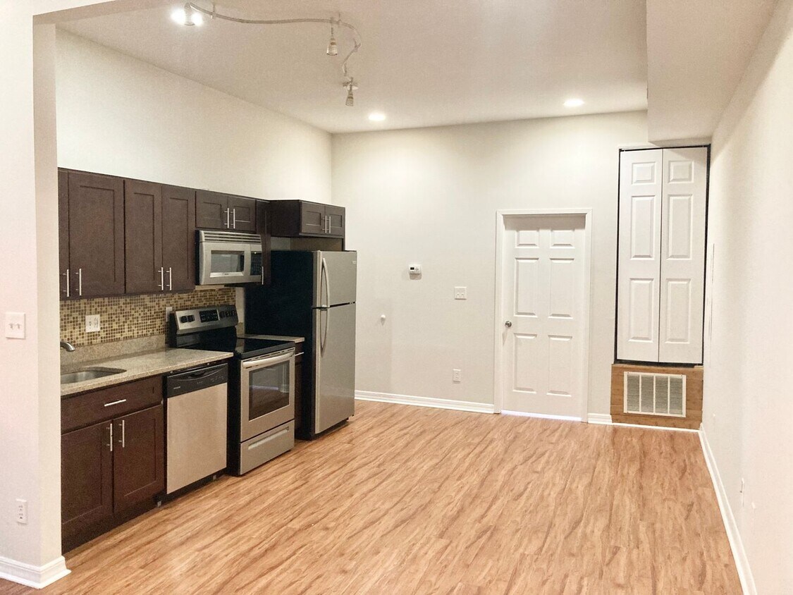 Foto principal - 1944 Cecil B. Moore Ave