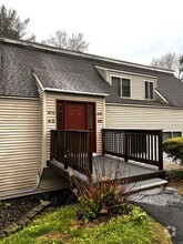 Building Photo - 38 Library Ln