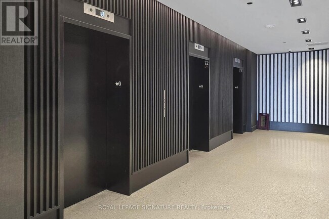 Building Photo - 56 Andre de Grasse St