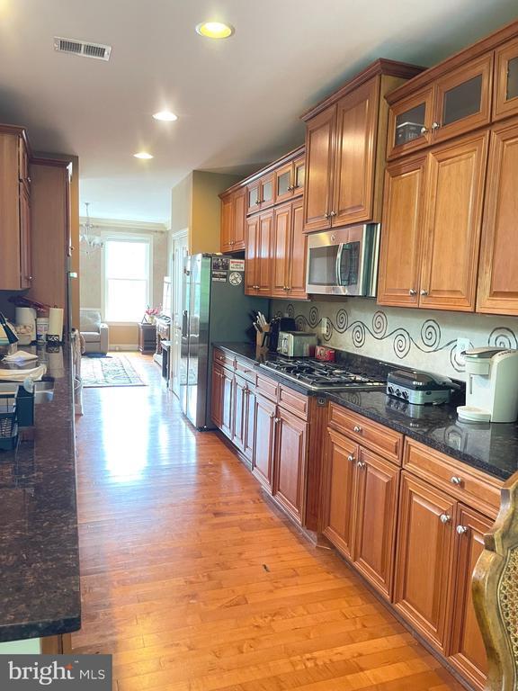 Foto del edificio - 4450 Black Ironwood Dr