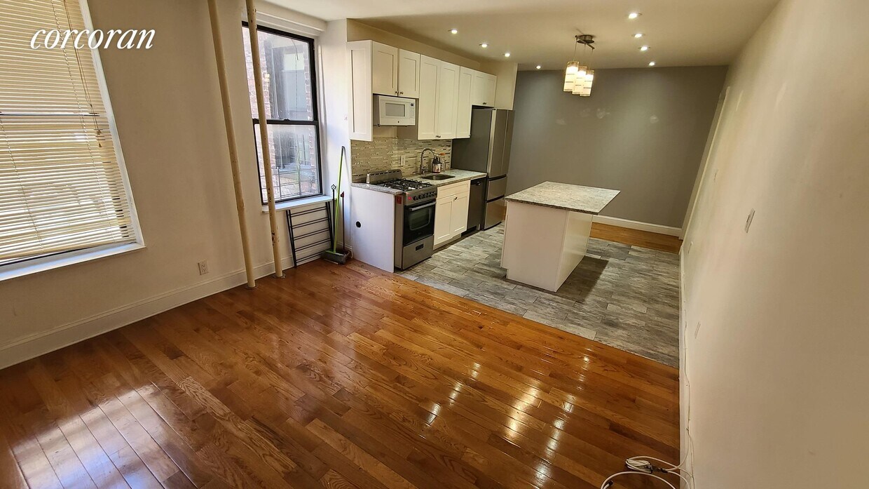 Foto del edificio - 512 W 180th St